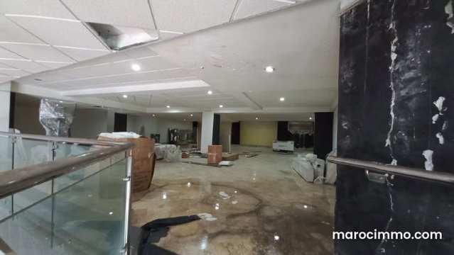 Vente local commercial 214m² sur Palmier — 3