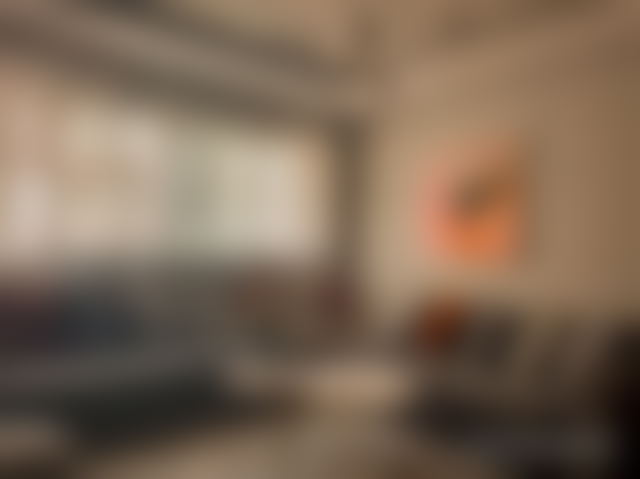 شقة مفروشة بشرفة للكراء بحي الأميرات في الدار البيضاء — الدار البيضاء
