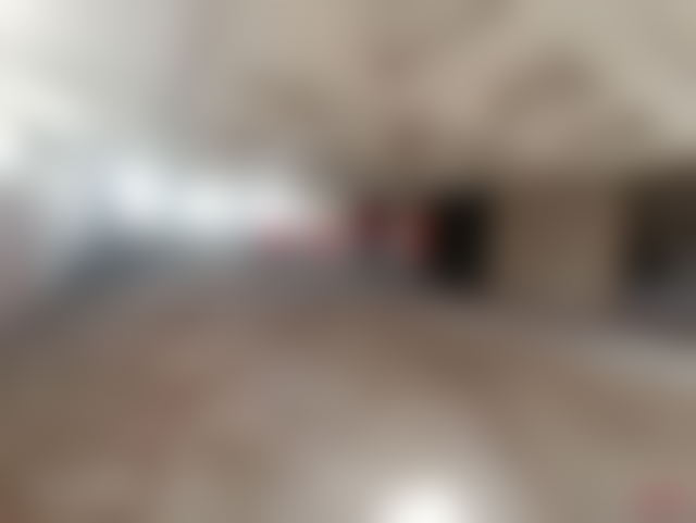 محل تجاري فسيح للكراء بحي كاليفورنيا في الدار البيضاء — الدار البيضاء