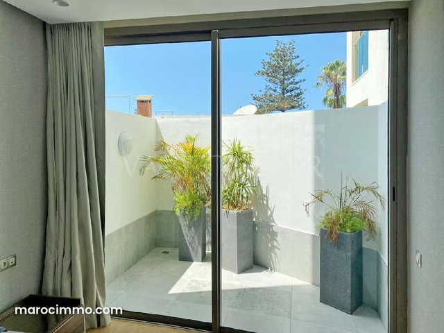 Location Studio Neuf Meublé Ultra Moderne avec terrasses Anfa, Casablanca — 5