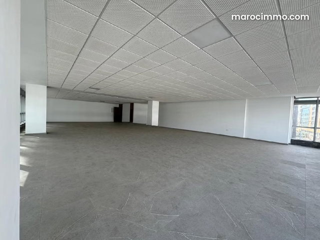 Bureau Prime de 248 M² à la Vente Sur Sidi Maarouf — 4