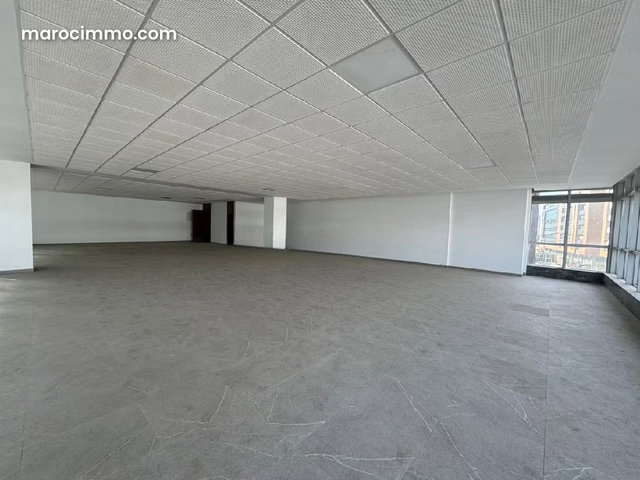 Bureau Prime de 248 M² à la Vente Sur Sidi Maarouf — 2