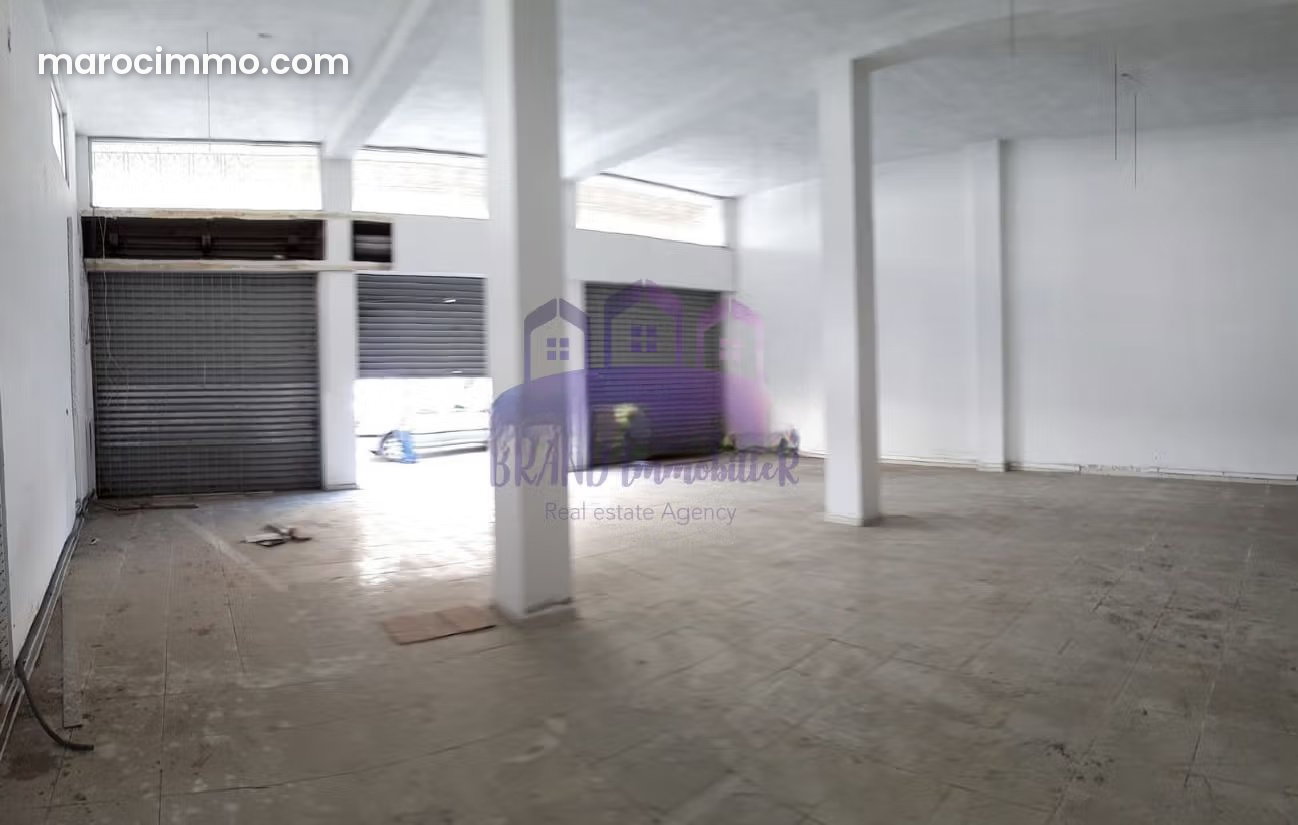 156 m² Commercial Property on the Main Avenue, Ain El Hayani, Tangier — Tangier