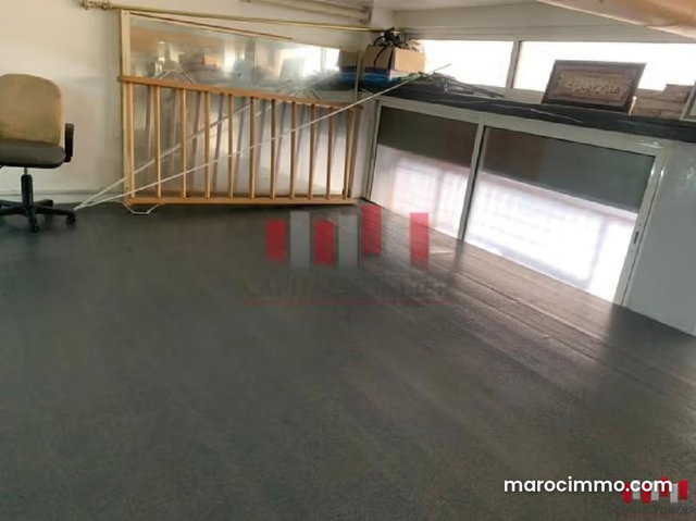 Local commercial de 220m2 à la vente Bourgogne — 3