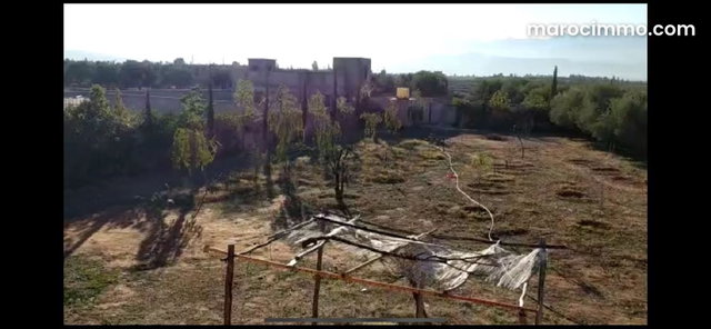 Ferme à vendre à Route de l'Ourika. Superficie 3000 m² — 4
