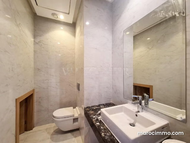 Location très belle villa contemporaine 3chambres avec piscine Ville verte Bouskoura — 4