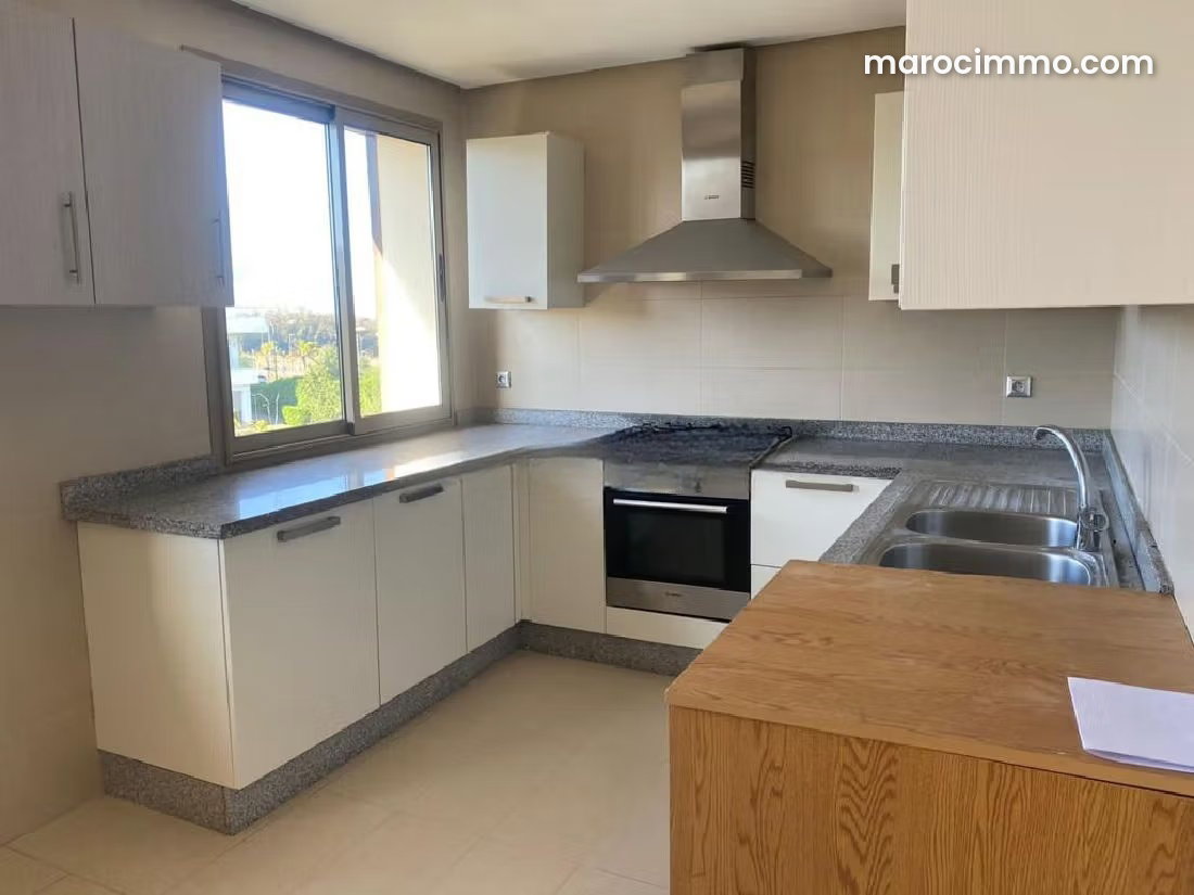 Appartement spacieux à Ville Verte Bouskoura à louer — Bouskoura