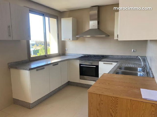 Trés joli Appartement situé à présitigia 3 chambres — بوسكورة