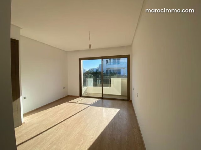 Trés joli Appartement situé à présitigia 3 chambres — 5