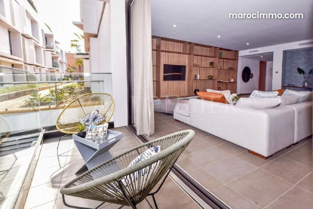 Location luxueux appartement meublé moderne 3chambres avec terrasse, Ain Diab — 2