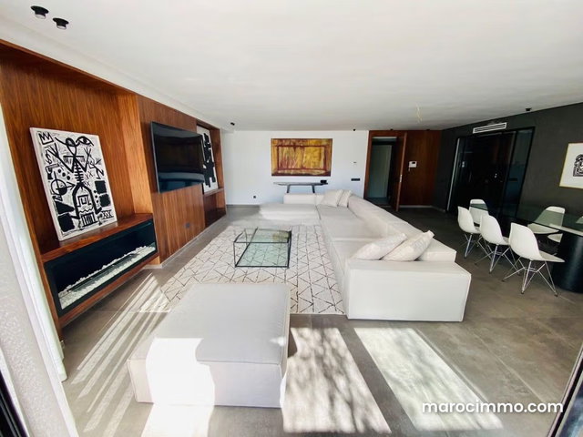 Appartement ultra moderne avec piscine à louer 110m² — 2