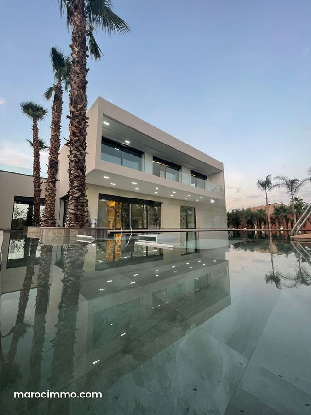 Villa somptueuse Comptemporaine Marrakech avec VNA — Marrakech