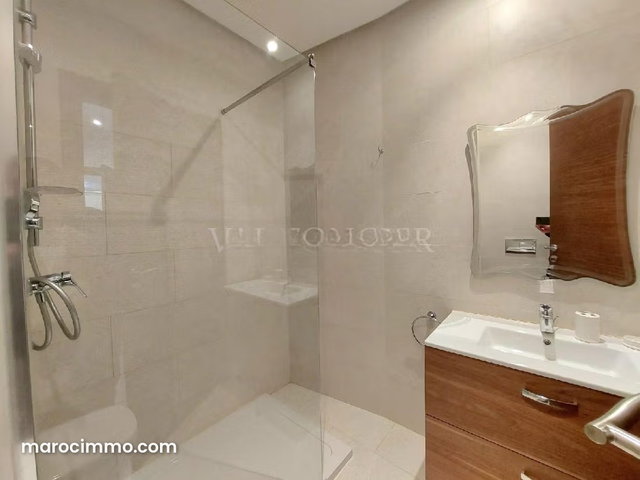 Location bel Appartement neuf meublé 2chambres avec terrasse CFC, Casablanca — 4