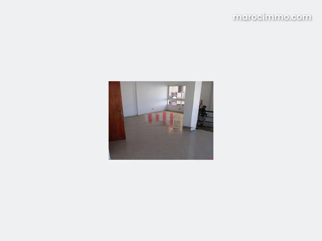 110 m² Commercial Premises with Mezzanine in Casablanca's 2 Mars District — Casablanca