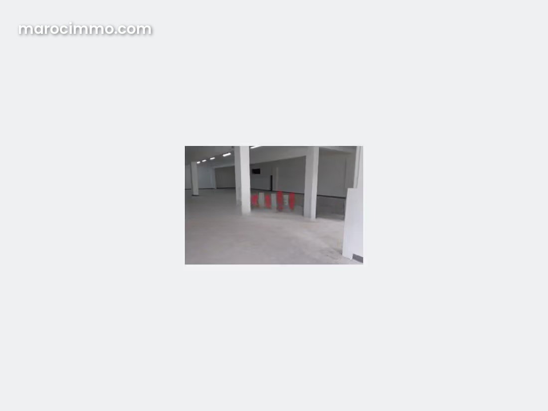 Local commercial 550 m² à Lissasfa Casablanca, zone industrielle — Casablanca