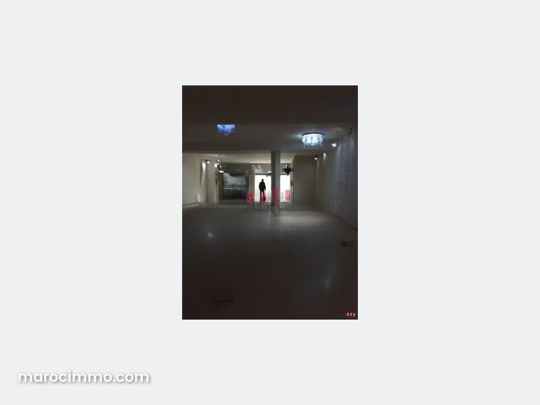720 sqm Commercial Space with Terrace, Tanan Boulevard, Bourgogne — Casablanca