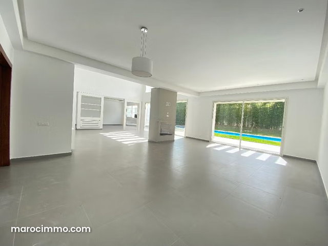Luxury Villa with Central Heating and Private Pool in Rabat — 3