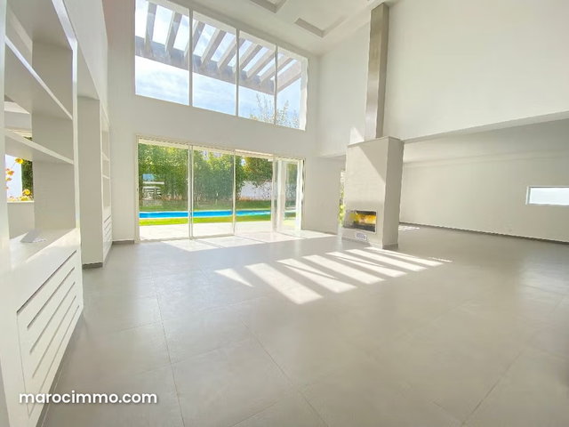 Luxury Villa with Central Heating and Private Pool in Rabat — 2