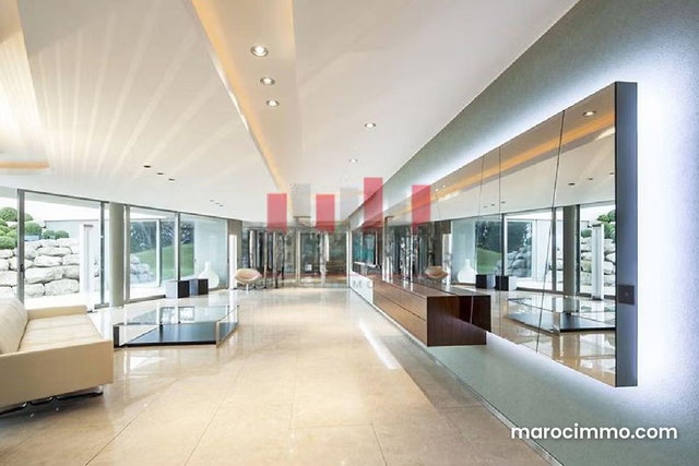 Villa de 660 m2 a usage professionnel ou commercial a la vente quartier Anfa — 2