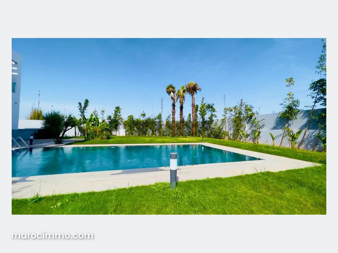 Furnished 1,800 sqm Villa with Garden and Pool, Souissi, Rabat — Rabat