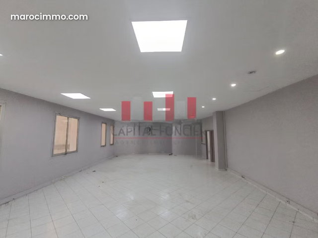 Plateau bureau de 270m2 à la location centre ville — 4