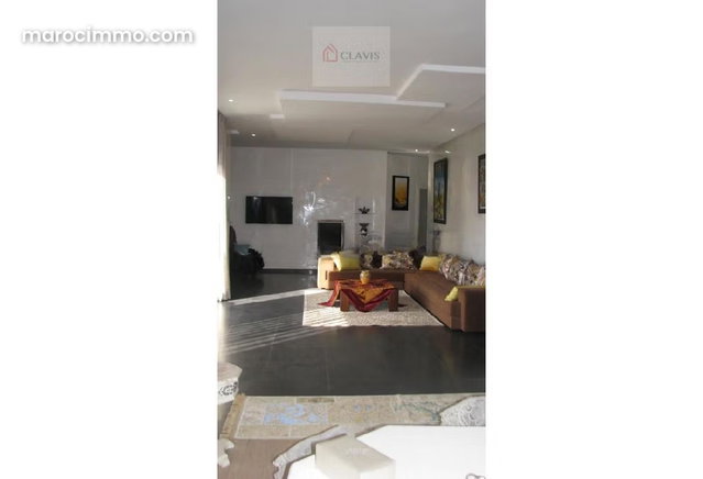 Appartement Centre Ville en hauteur avec Balcon — 3