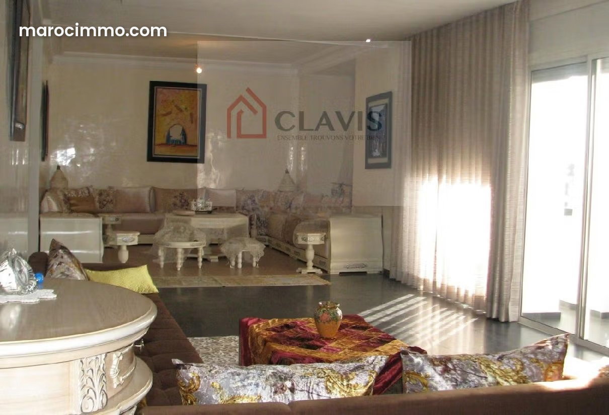 220 sqm Art Deco Apartment, Casablanca City Center — Casablanca