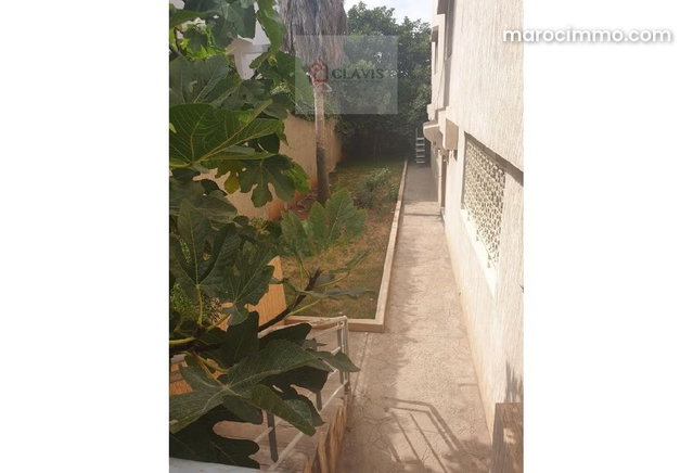 4-Unit Multi-Purpose Villa for Sale: Offices or Residential Use — 3