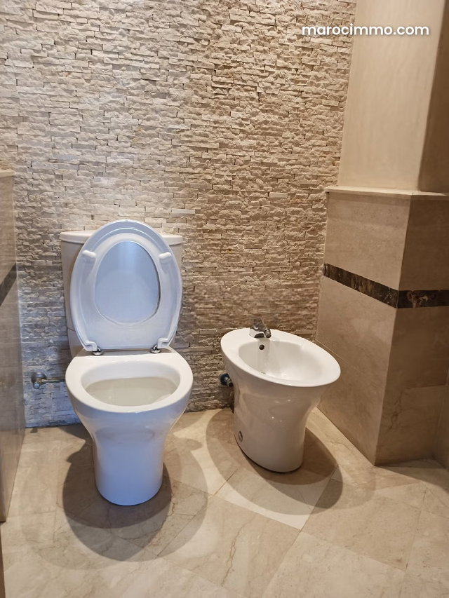 Villa vide a la location a ain diab 35000DH — 4