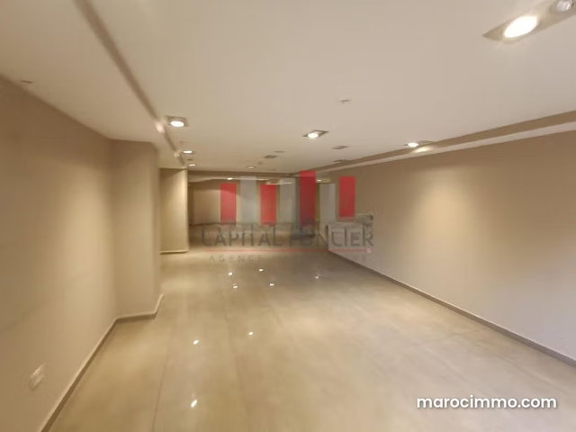 Local commercial premium de 1130m2 en plein BD ABDELLATIF BEN KADOUR — 4