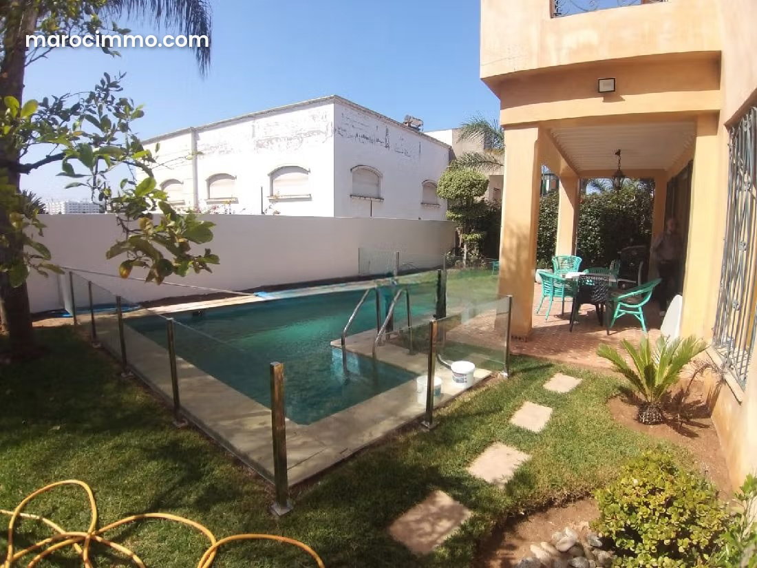 Villa 385 m² avec piscine et jardin, Sidi Maarouf, Casablanca — Casablanca