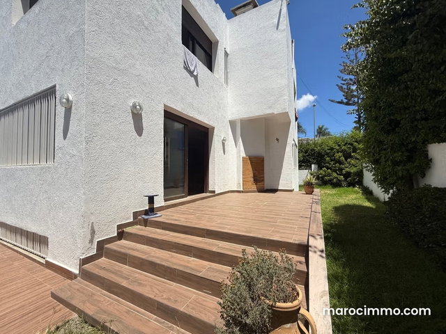 Cil location villa jardin piscine — 3