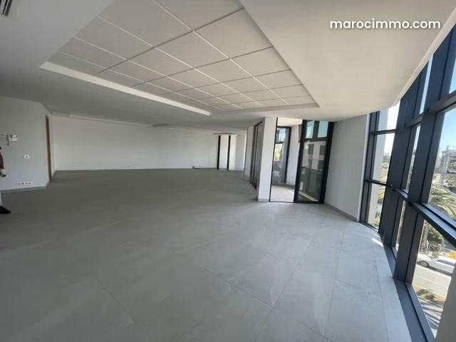 PLATEAU BUREAU moderne 130 m2, à louer, — الدار البيضاء