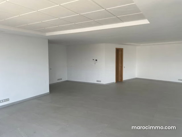 PLATEAU BUREAU moderne 130 m2, à louer, — 3