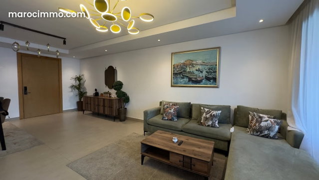 Bel appartement MEUBLÉ à vendre, vue mer, la marina — 3
