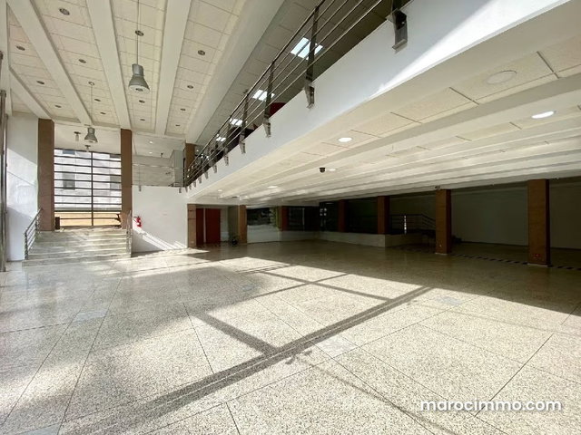 Bureau 310 M² En Location Sur Sidi Maârouf — 3