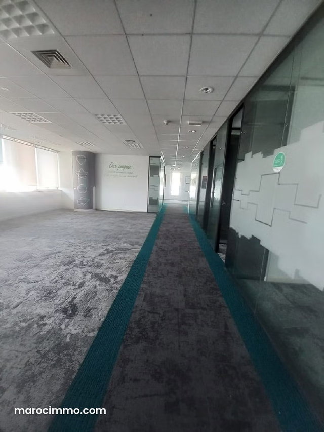 Bureau 773 M² Prime En Location À La MARINA — 3