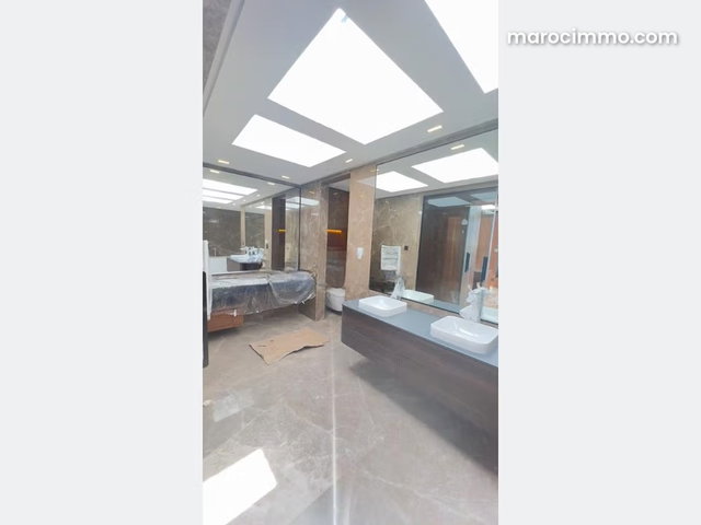 Villa neuve standing a louer a souissi — 3