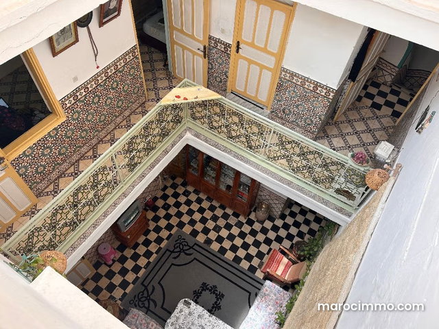 Top emplacement/ Riad à rénover, possibilité 5 chambres — 5