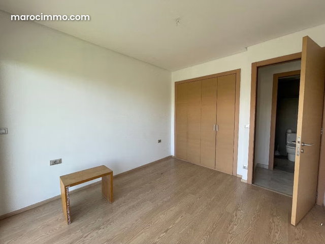 Beautiful Golf-Front Apartment for Rent in Bouskoura — 2