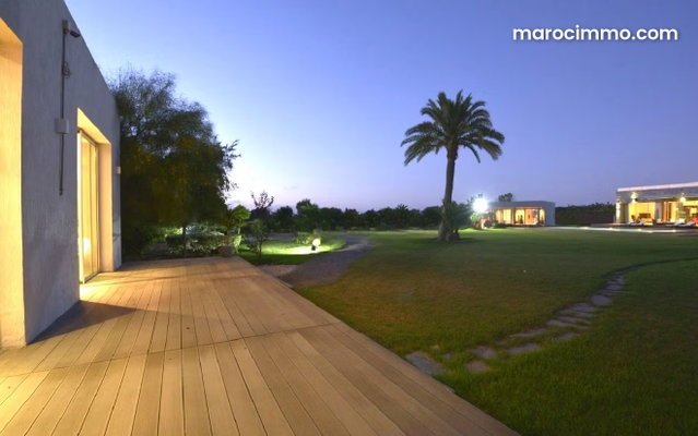 Joli villa avec piscine a vendre 18465m² — 2