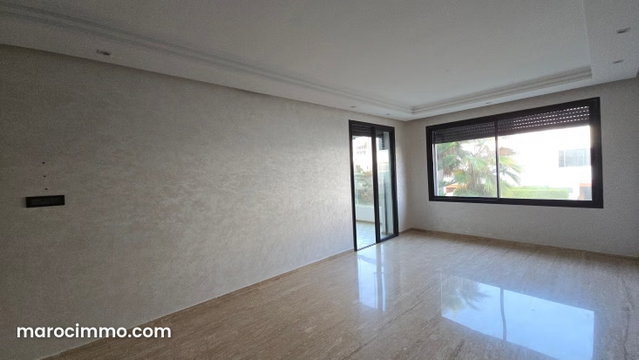 Beautiful South-Facing Terrace Apartment for Rent - VACANT — 4
