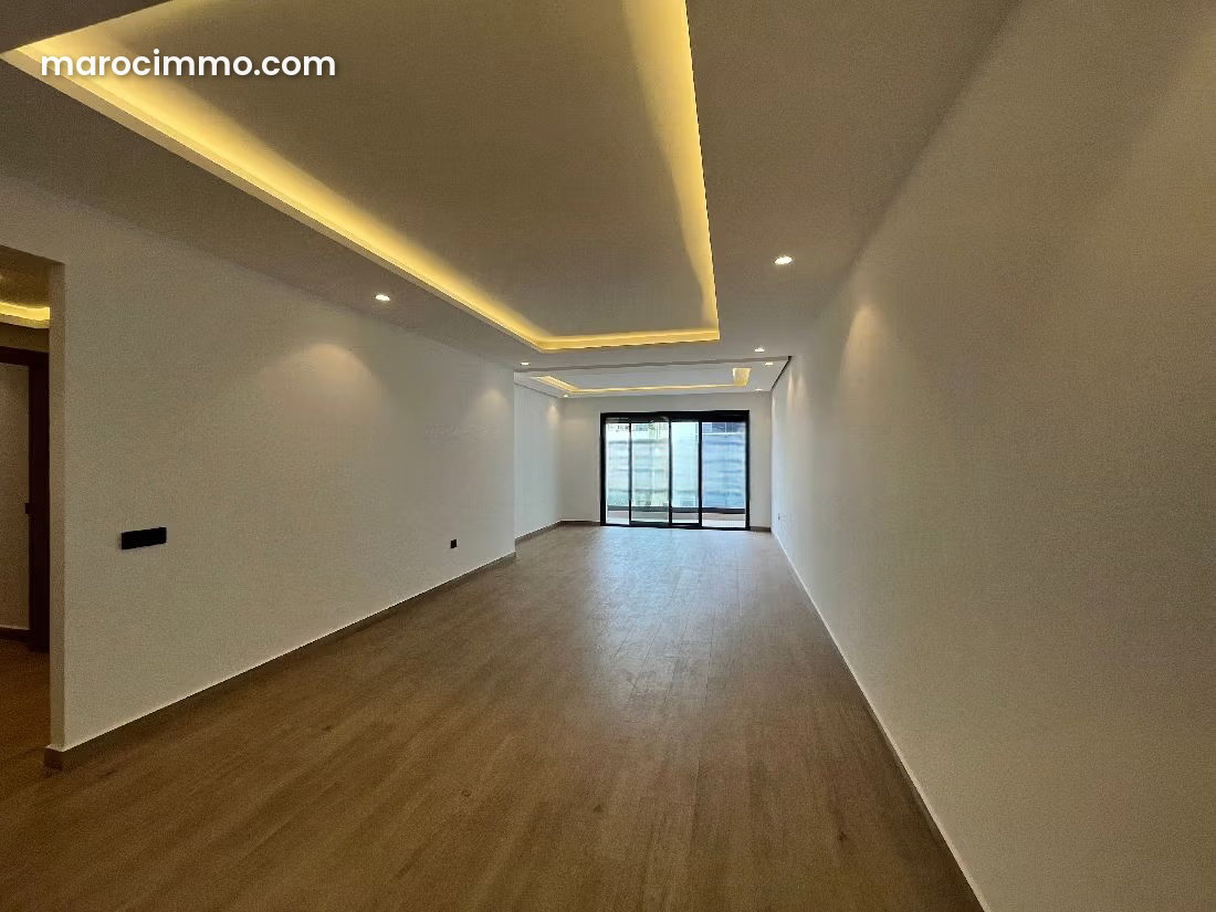 Apartment for rent in Iberia, Tangier, with terrace and garage — Tangier