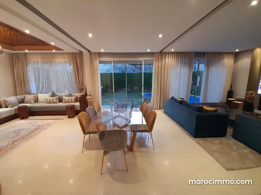 Villa meublée 455 m², piscine et jardin à Sidi Maarouf, Casablanca — Casablanca
