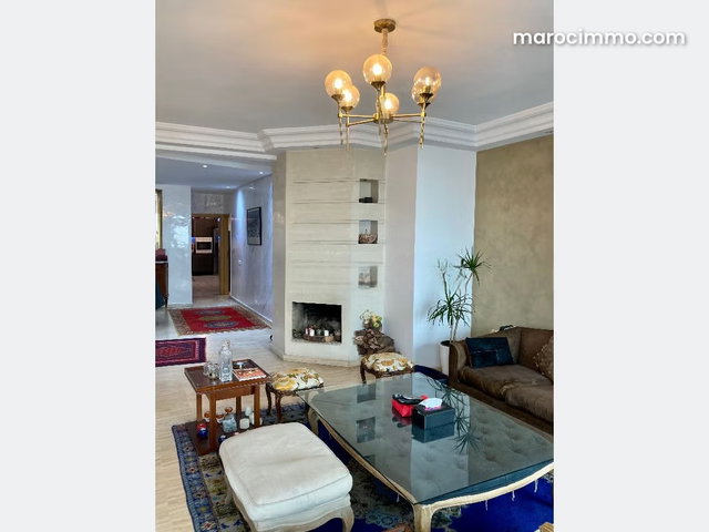 Appartement à Louer de 175.0 m² à Casablanca, Triangle D'Or — 2