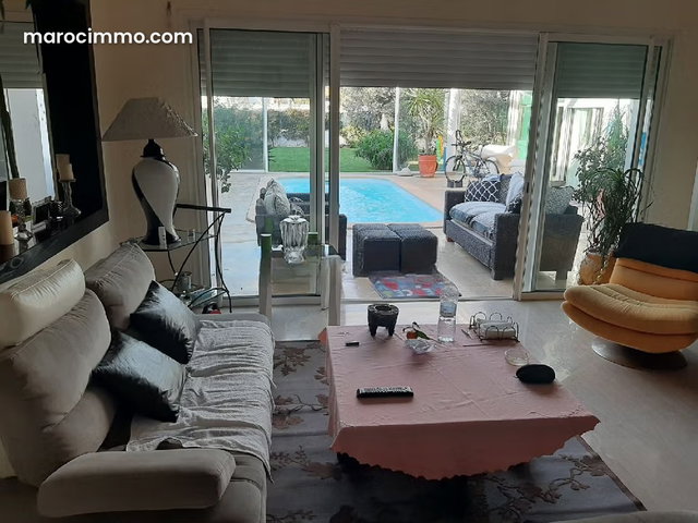 Luxury Villa for Sale, 3 Minutes from the Beach — 2