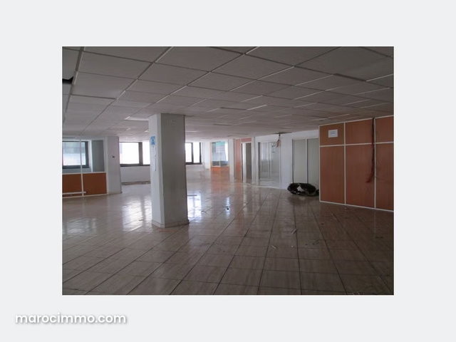 Plateau de bureau à louer sur Bd d'ANFA — 3
