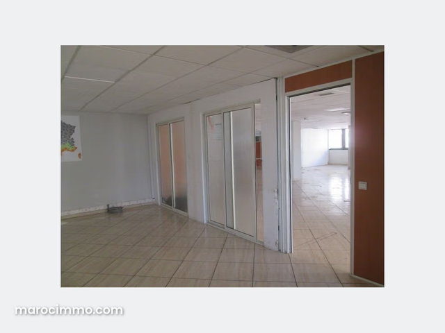 Plateau de bureau à louer sur Bd d'ANFA — 4