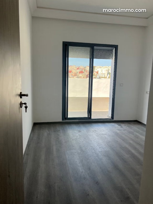 Bel appartement a louer — 4