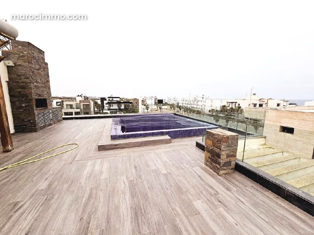 Villa 420 m² avec piscine et jardin à Dar Bouazza — Dar Bouazza